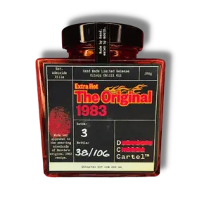 DC CARTEL Extra Hot Crispy Chiliöl Flasche The Original 1983